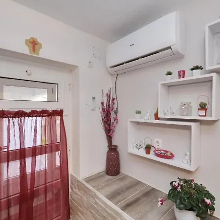 Ana Apartment